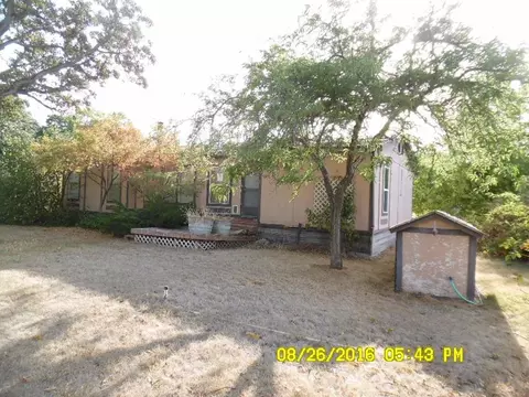 6865 Pinehurst St, Central Point, OR 97502 photo 2