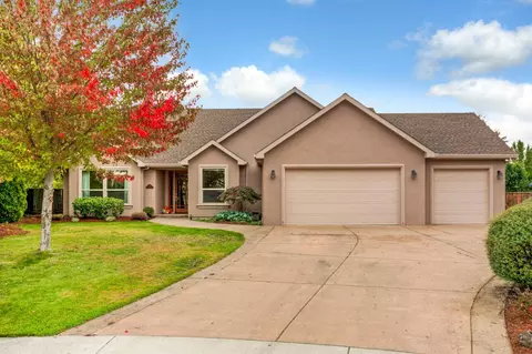 27 Blackstone Ct, Eagle Point, OR 97524 photo 1