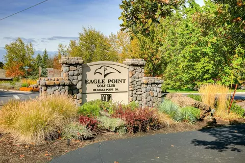 59 Pebble Creek Dr, Eagle Point, OR 97524 photo 9