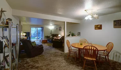 417 Montclair Way, Eagle Point, OR 97524 photo 3