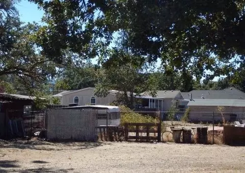 6217 Gem Rd, Central Point, OR 97502 photo 4