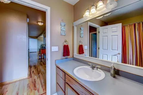 584 E Rolling Hills Dr, Eagle Point, OR 97524 photo 27