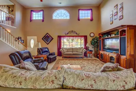584 E Rolling Hills Dr, Eagle Point, OR 97524 photo 8