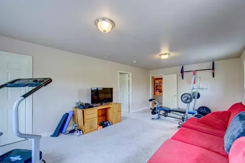 584 E Rolling Hills Dr, Eagle Point, OR 97524 photo 16