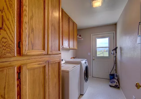 584 E Rolling Hills Dr, Eagle Point, OR 97524 photo 26