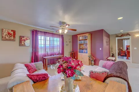 584 E Rolling Hills Dr, Eagle Point, OR 97524 photo 15