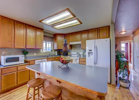 584 E Rolling Hills Dr, Eagle Point, OR 97524 photo 12