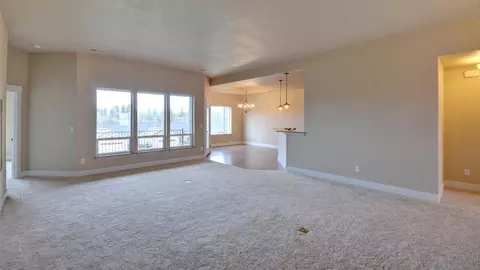 173 Sky Hawk Dr, Eagle Point, OR 97524 photo 3