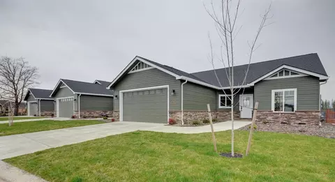 173 Sky Hawk Dr, Eagle Point, OR 97524 photo 1