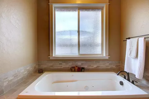 210 Sandpines Dr, Eagle Point, OR 97524 photo 21