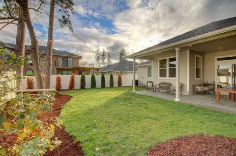 210 Sandpines Dr, Eagle Point, OR 97524 photo 31