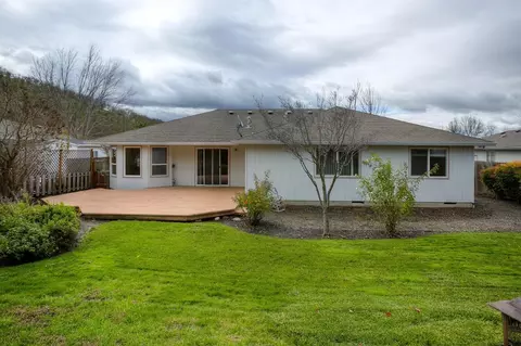 152 Meadow View Dr, Phoenix, OR 97535 photo 18