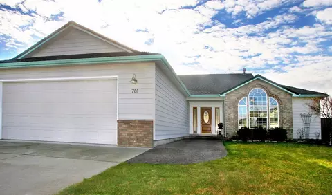 781 Ridgeway Ave, Central Point, OR 97502 photo 2