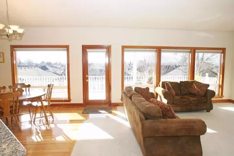 781 Ridgeway Ave, Central Point, OR 97502 photo 4