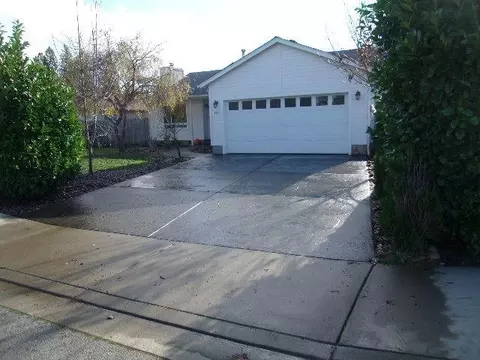 320 Hanby Ln, Cave Junction, OR 97523 photo 1