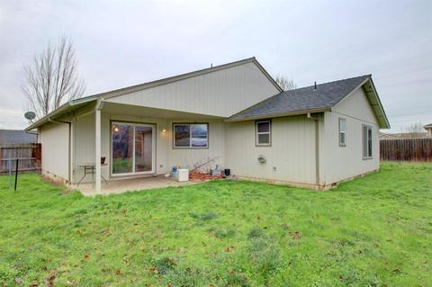 684 Crystal Dr, Eagle Point, OR 97524 photo 31