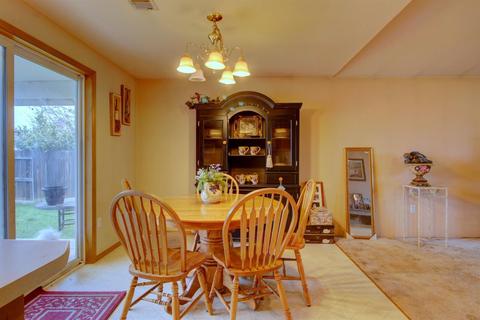 684 Crystal Dr, Eagle Point, OR 97524 photo 12