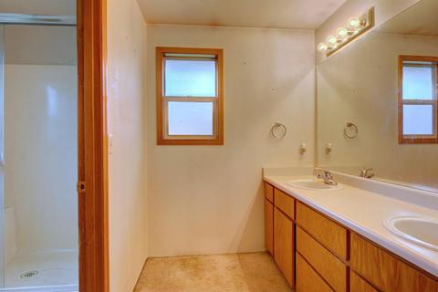 684 Crystal Dr, Eagle Point, OR 97524 photo 23