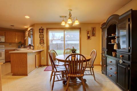 684 Crystal Dr, Eagle Point, OR 97524 photo 8