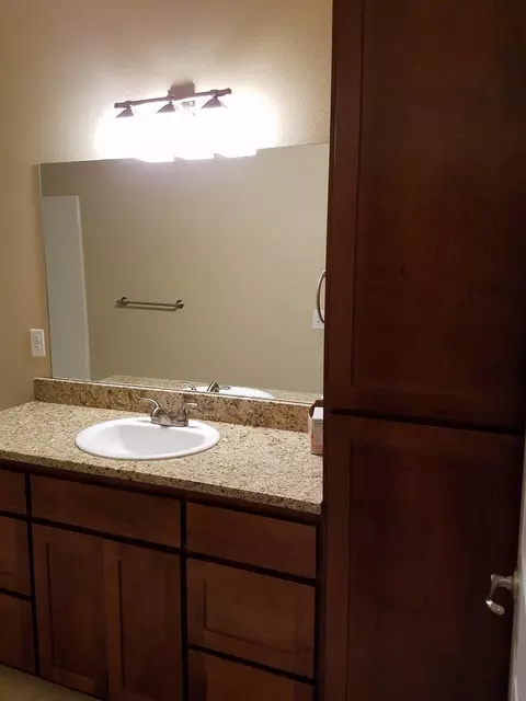 392 Live Oak Loop, Central Point, OR 97502 photo 16