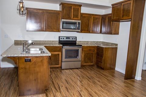 233 Westbrook Dr, Rogue River, OR 97537 photo 2