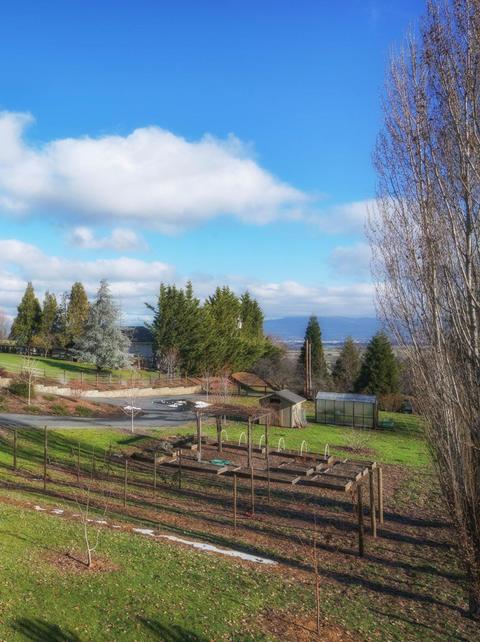 3910 Jonathon Way, Central Point, OR 97502 photo 19