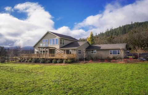 3910 Jonathon Way, Central Point, OR 97502 photo 23