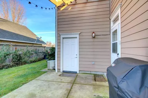 239 Meadowbrook Dr, Central Point, OR 97502 photo 25