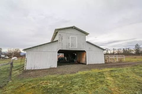 1705 Stevens Rd, Eagle Point, OR 97524 photo 33
