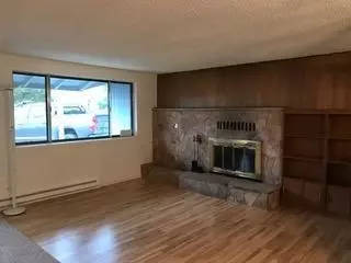 420 Crestview Loop, Grants Pass, OR 97527 photo 2