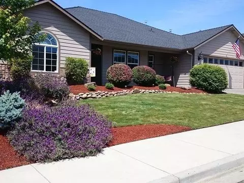 628 Nottingham Ter, Eagle Point, OR 97524 photo 1