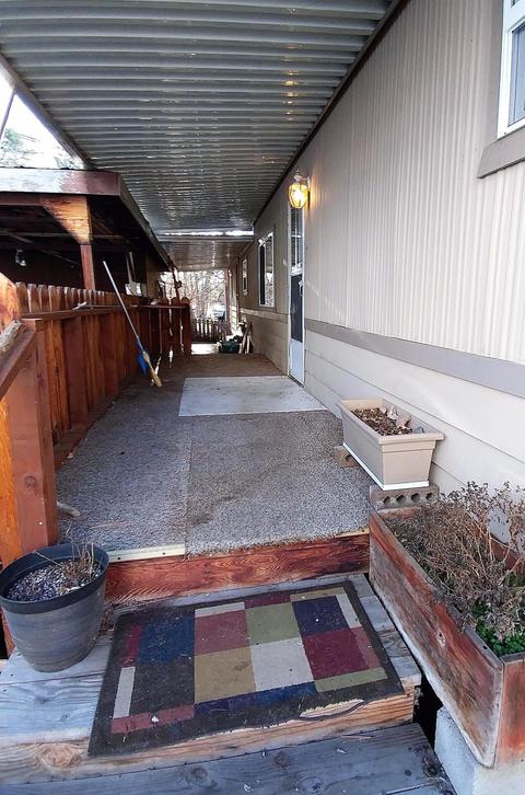 421 Stevens Rd #10, Eagle Point, OR 97524 photo 2