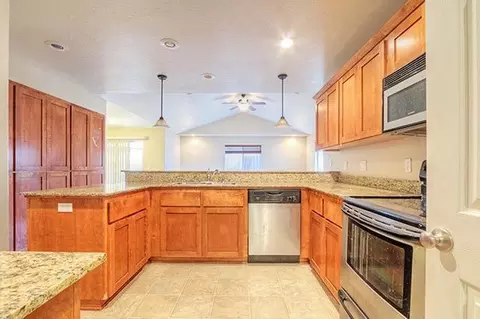 1366 SW Eclipse Ln, Grants Pass, OR 97527 photo 5