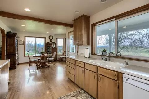 100 Mooreland Ter, Eagle Point, OR 97524 photo 15