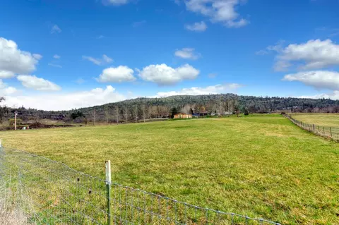100 Mooreland Ter, Eagle Point, OR 97524 photo 31