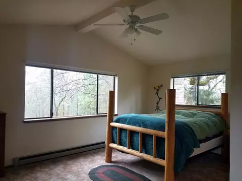 690 Ayres Rd, Eagle Point, OR 97524 photo 22