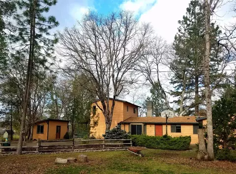 690 Ayres Rd, Eagle Point, OR 97524 photo 1