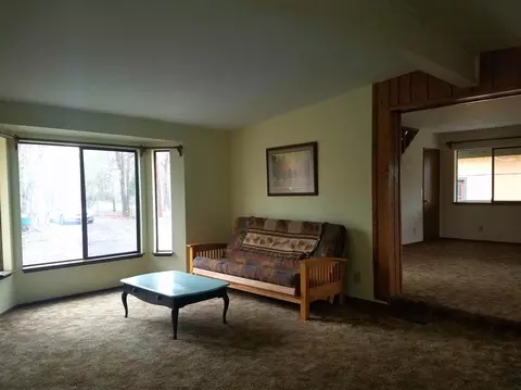 690 Ayres Rd, Eagle Point, OR 97524 photo 12