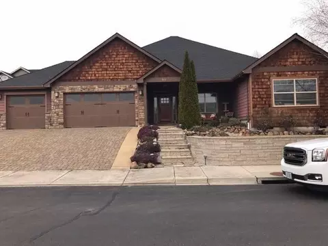 266 Echo Way, Eagle Point, OR 97524 photo 1
