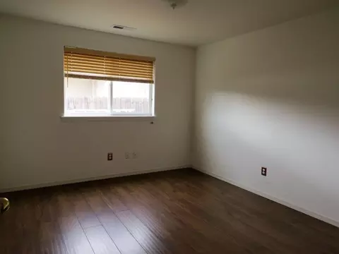 733 Crystal Dr, Eagle Point, OR 97524 photo 16
