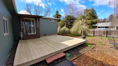 1248 E View Pl, Grants Pass, OR 97527 photo 6