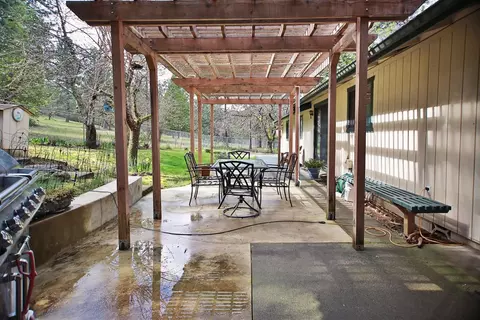1485 Summit Loop, Grants Pass, OR 97527 photo 22