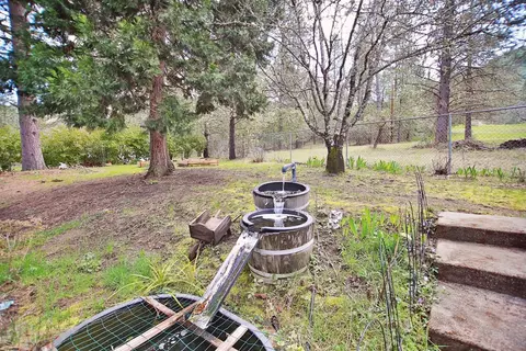 1485 Summit Loop, Grants Pass, OR 97527 photo 20