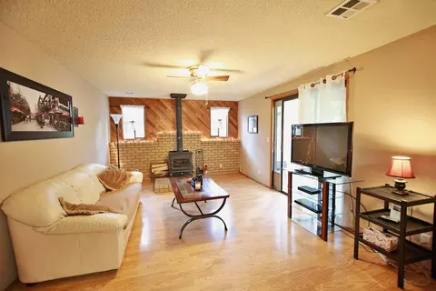 1485 Summit Loop, Grants Pass, OR 97527 photo 7