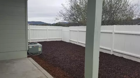 20 Dianne Way, Eagle Point, OR 97524 photo 11