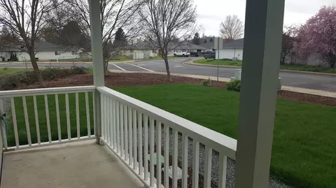 20 Dianne Way, Eagle Point, OR 97524 photo 3