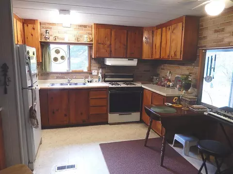 18733 Evans Creek Rd, Rogue River, OR 97537 photo 4