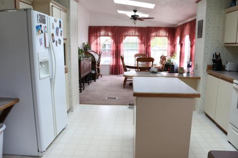 633 E Archwood Dr #122, Eagle Point, OR 97524 photo 7