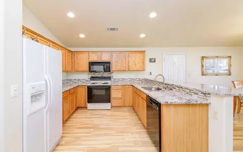 977 Ridgeview Dr, Eagle Point, OR 97524 photo 7