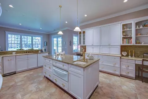 801 Williamson Loop, Grants Pass, OR 97526 photo 3